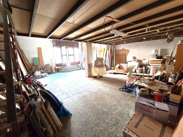 Local comercial en Venta en Calle Molino Salinas en Barriada Militar 2 de Mayo - Capiscol