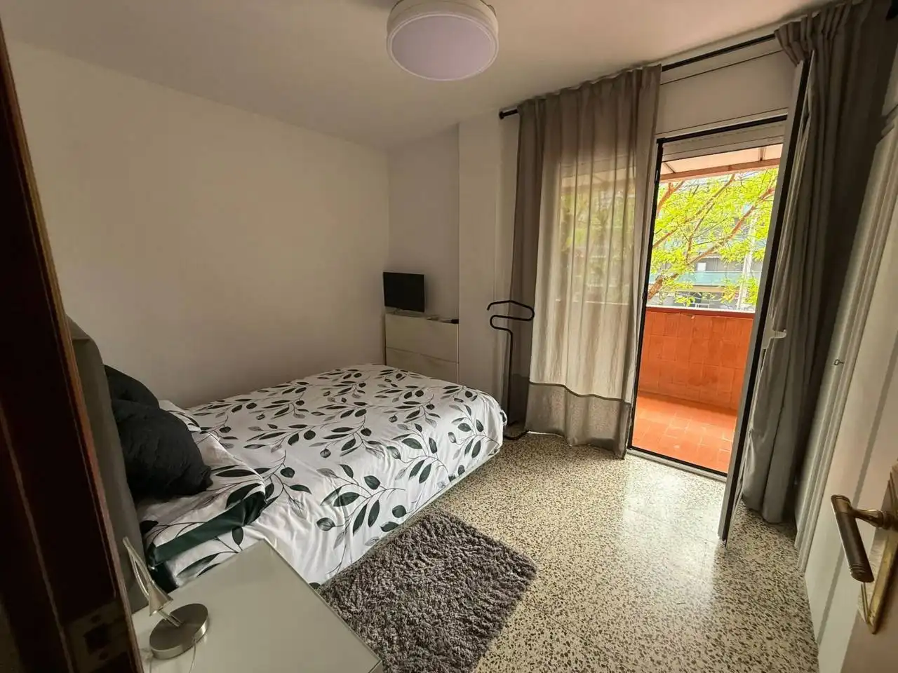 Schlafzimmer von Wohnung zum Verkauf in Cornellà de Llobregat mit Balkon