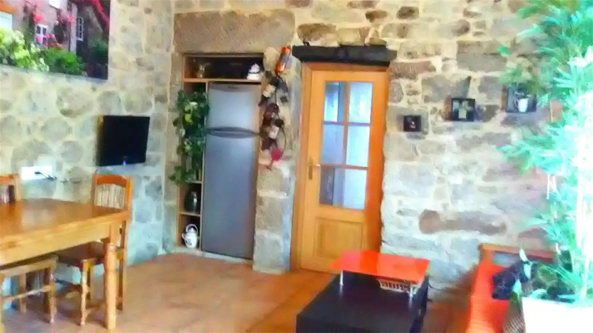 Sala d'estar de Finca rústica en venda en Manzaneda amb Parquet, Traster i Moblat