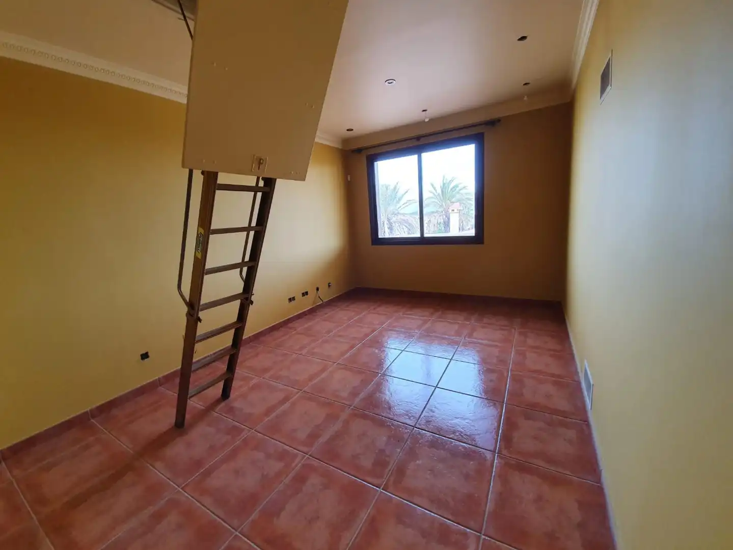 Chalet con piscina en venta en C/ Irlanda, imagen 15