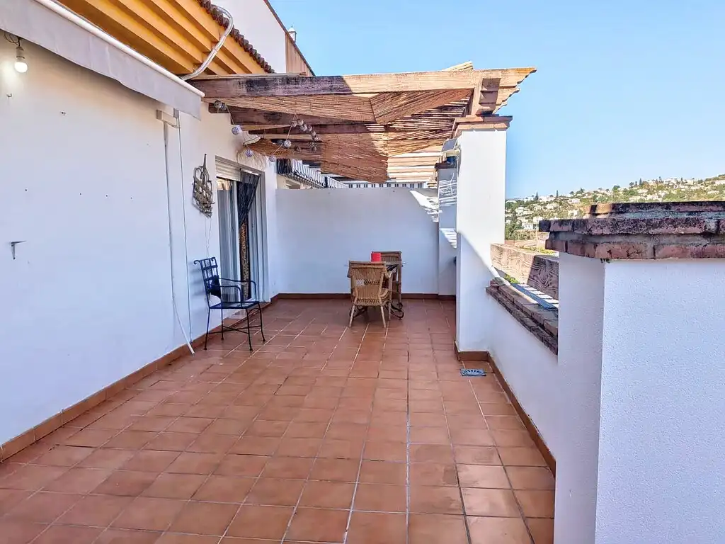 Terrasse von Dachboden zur Miete in Alcaucín, Málaga