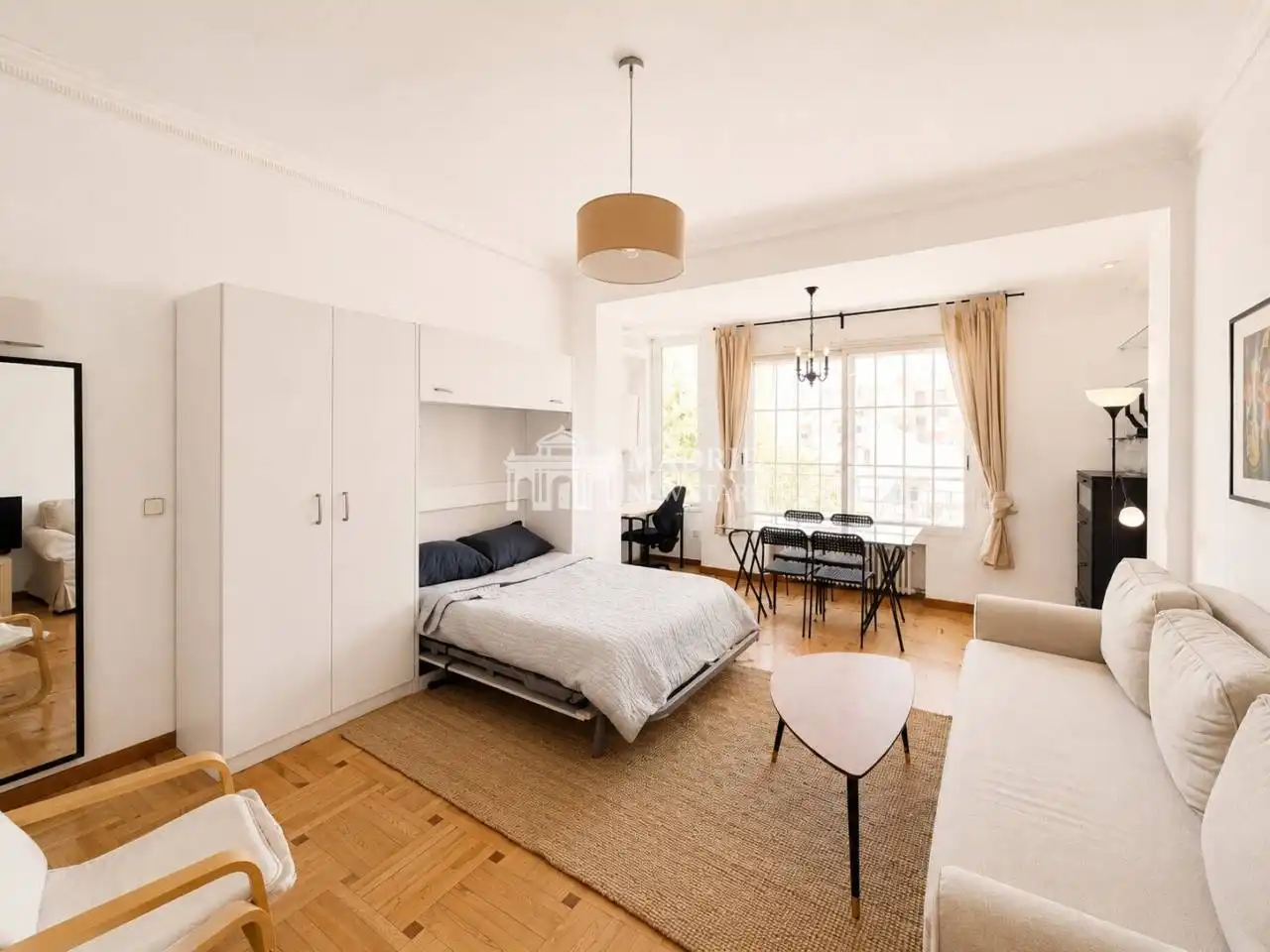 Habitación de Estudio de alquiler en Madrid con Aire acondicionado, Calefacción y Parquet