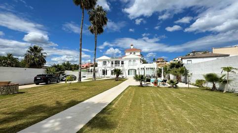 Foto 4 de Casa o xalet en venda a Travesia Avenida Burgos, El Zabal - Santa Margarita, La Línea de la Concepción