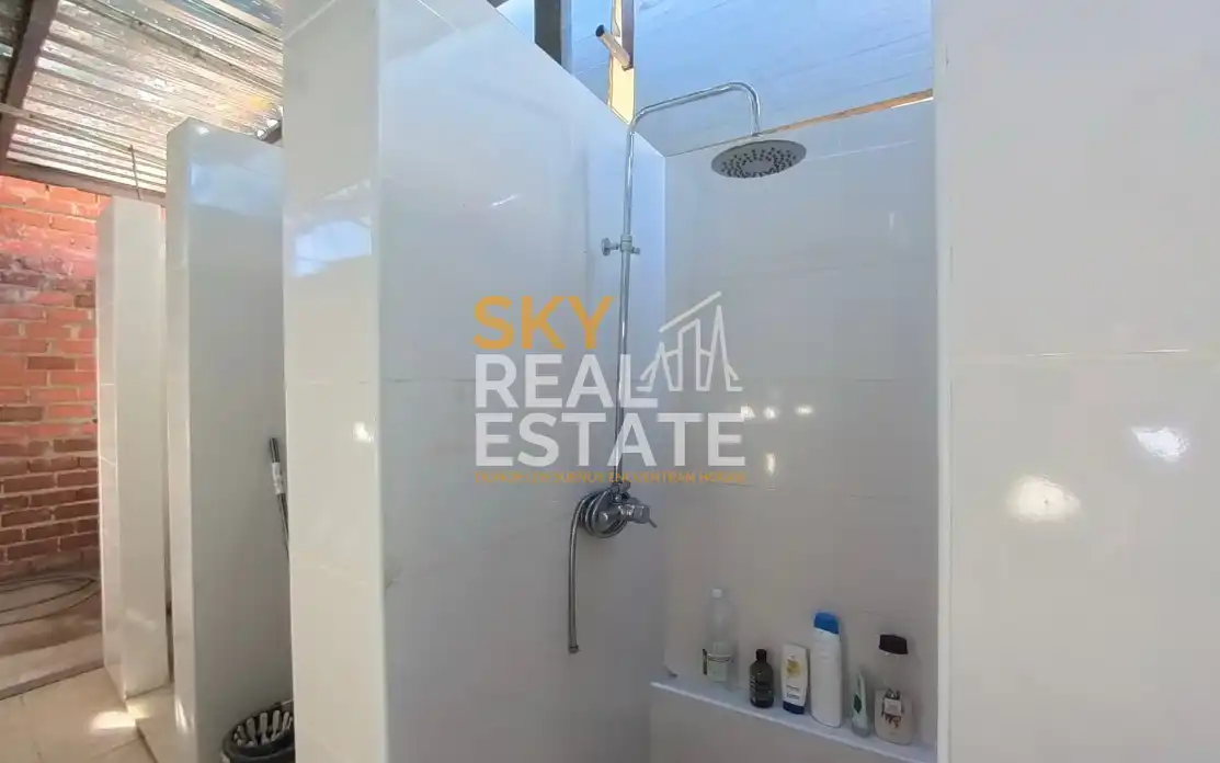 Bathroom of Residential for sale in Madrid