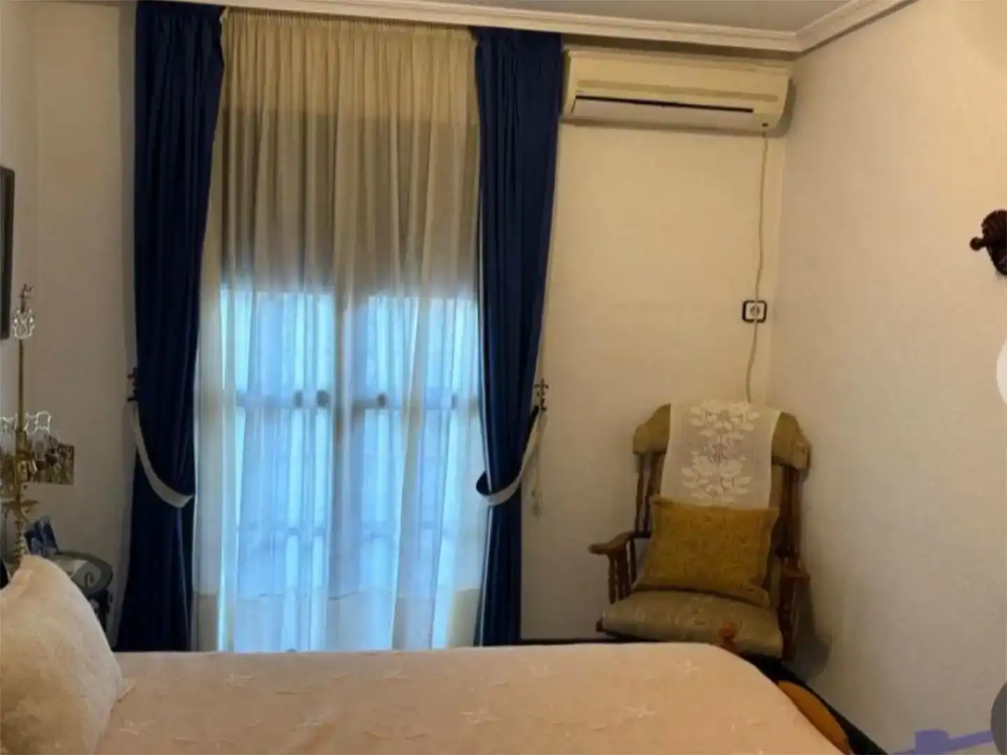 Dormitori de Casa adosada en venda en  Córdoba Capital amb Aire condicionat i Balcó