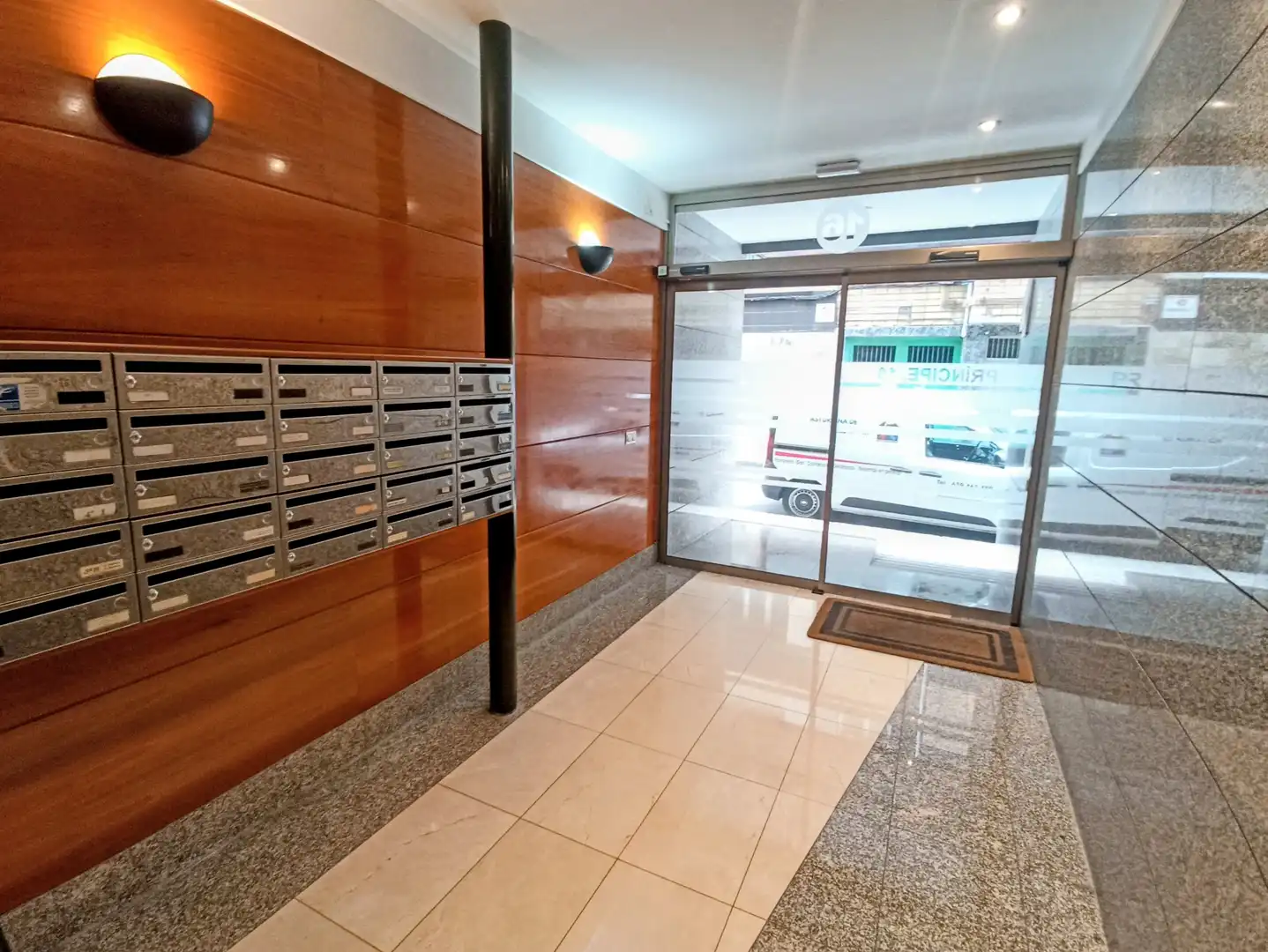 Piso de alquiler en Gijón  con Calefacción, Amueblado y Horno