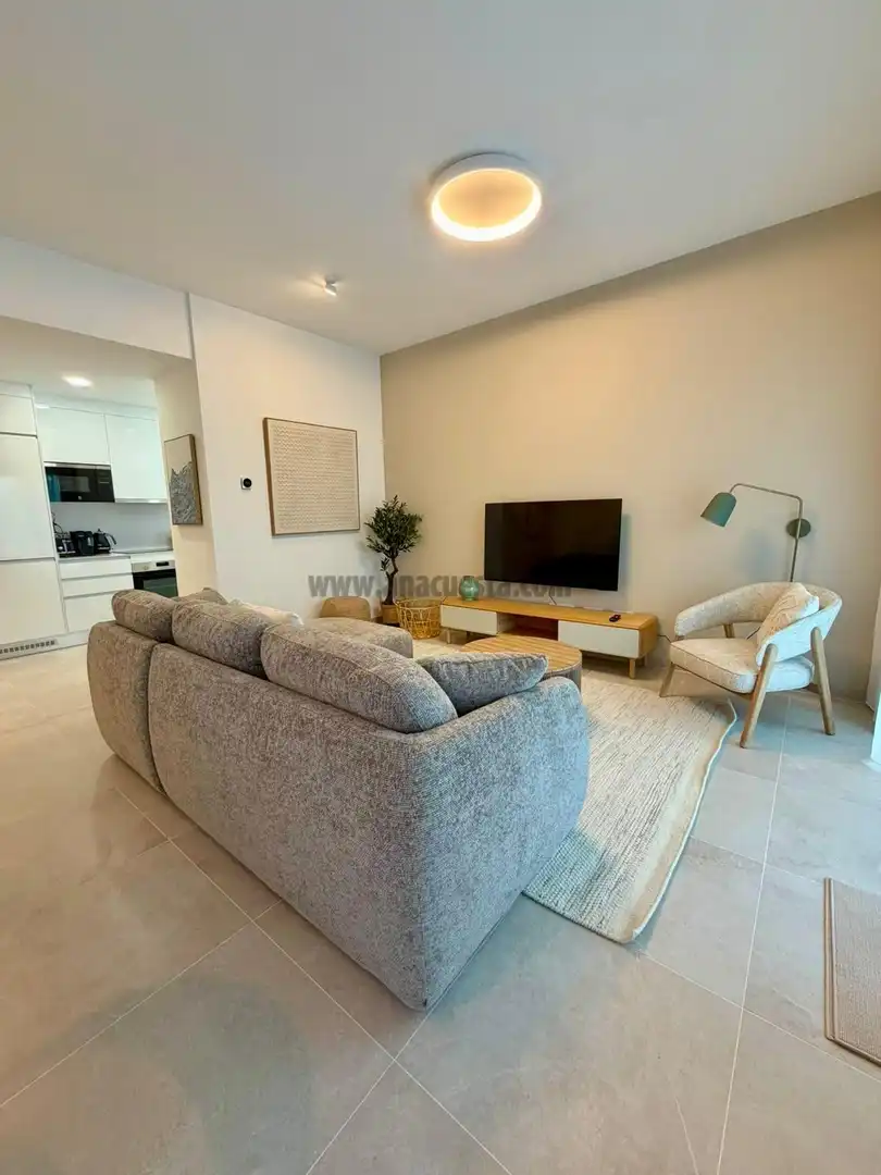 Sala de estar de Apartamento de alquiler en Estepona Pueblo