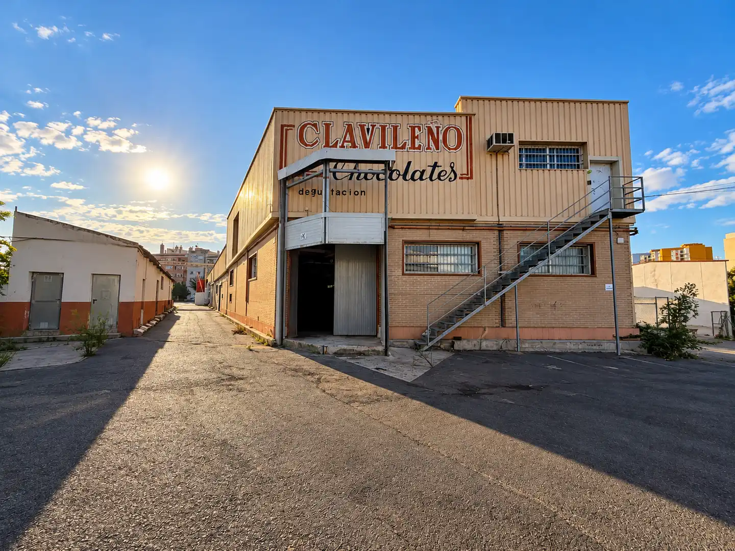 Industrial building to rent in COLON, imagen 2