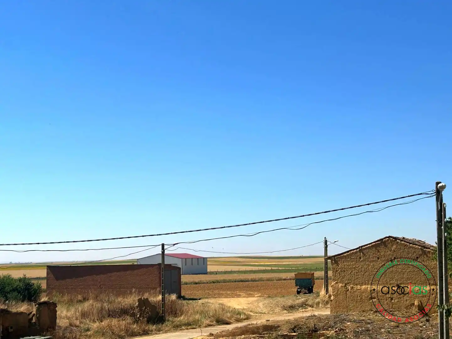Vista exterior de Casa o chalet en venta en Santervás de Campos con Jardín privado y Amueblado