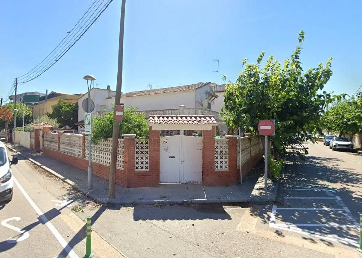 Vista exterior de Casa o xalet en venda en Vilanova i la Geltrú