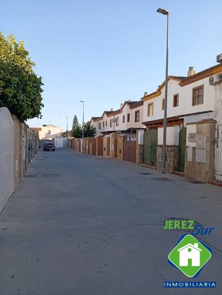Terraced house for sale in Caballero Bonald - San José Obrero - Guadalcacín, imagen 3