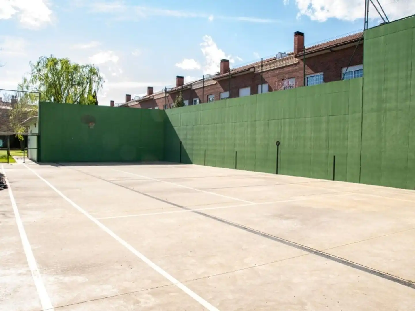 Vista exterior de Casa adosada en venta en Cuarte de Huerva con Aire acondicionado, Calefacción y Jardín privado