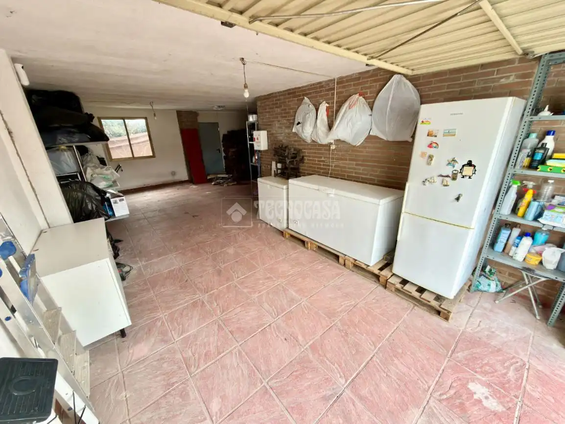 Casa adosada en venda en Valdeaveruelo amb Aire condicionat i Calefacció