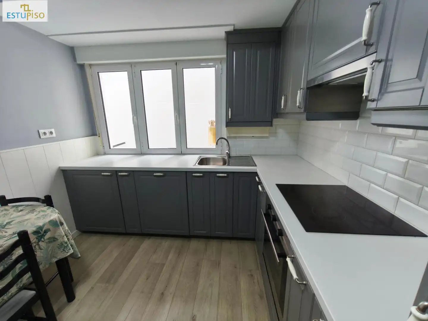 Cocina de Piso en venta en Vitoria - Gasteiz con Calefacción y Trastero