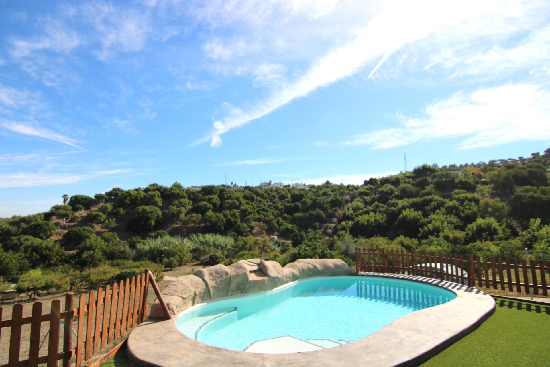Garden of House or chalet for sale in Coín  with Air Conditioner, Private garden and Terrace