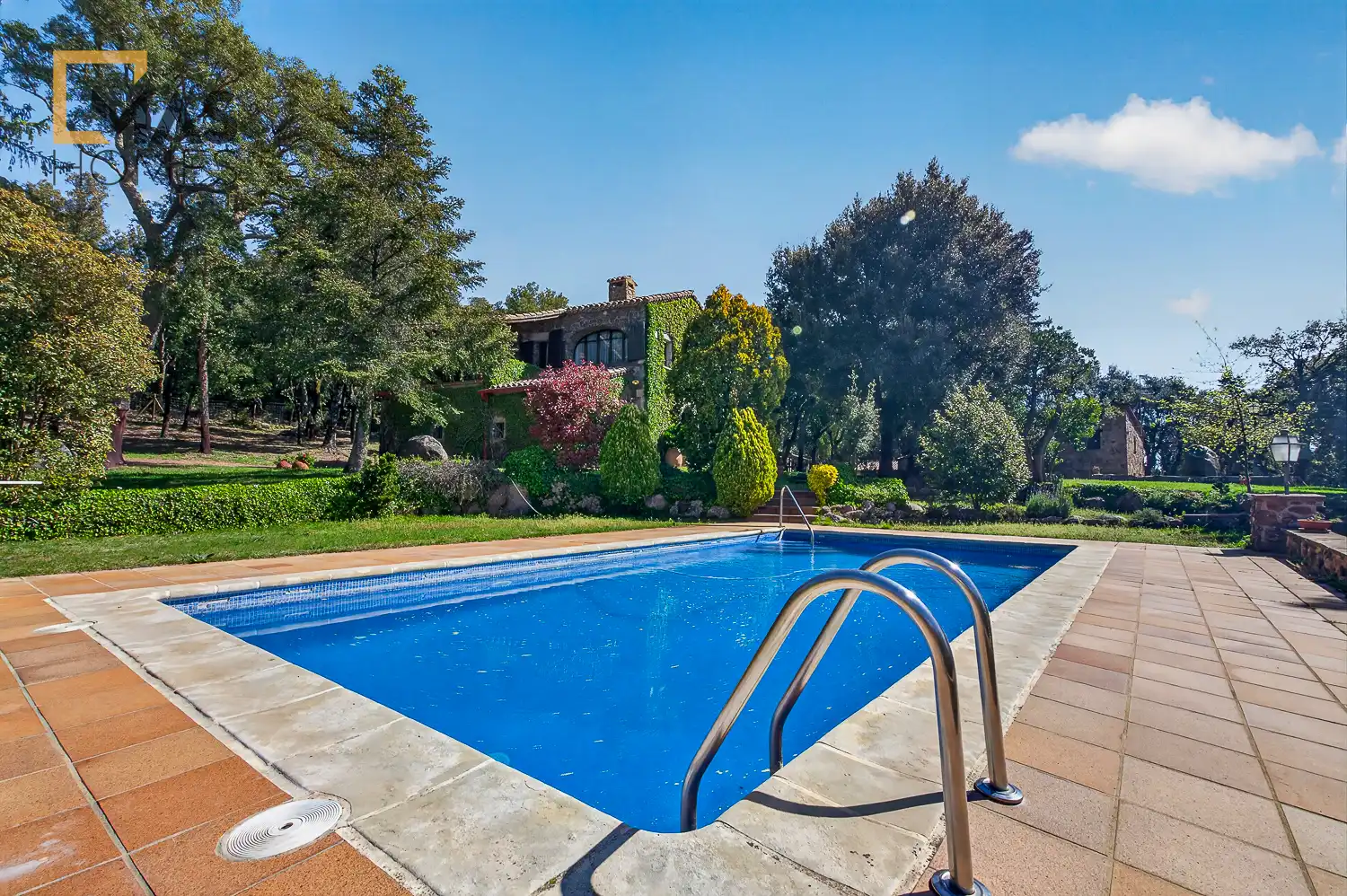 Piscina de Finca rústica en venda en Arbúcies amb Aire condicionat, Calefacció i Jardí privat