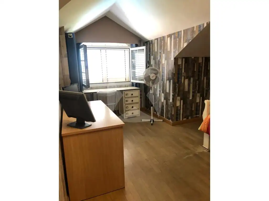 Dormitori de Casa o xalet en venda en Badajoz amb Aire condicionat, Calefacció i Jardí privat