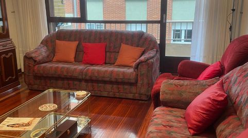 Foto 3 de Piso en venta en Juan Sebastian Elkano Kalea, Galdakao, Bizkaia