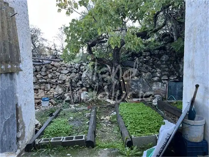 Garden of Detached homes for sale in Zuheros  with Storage room and Internet