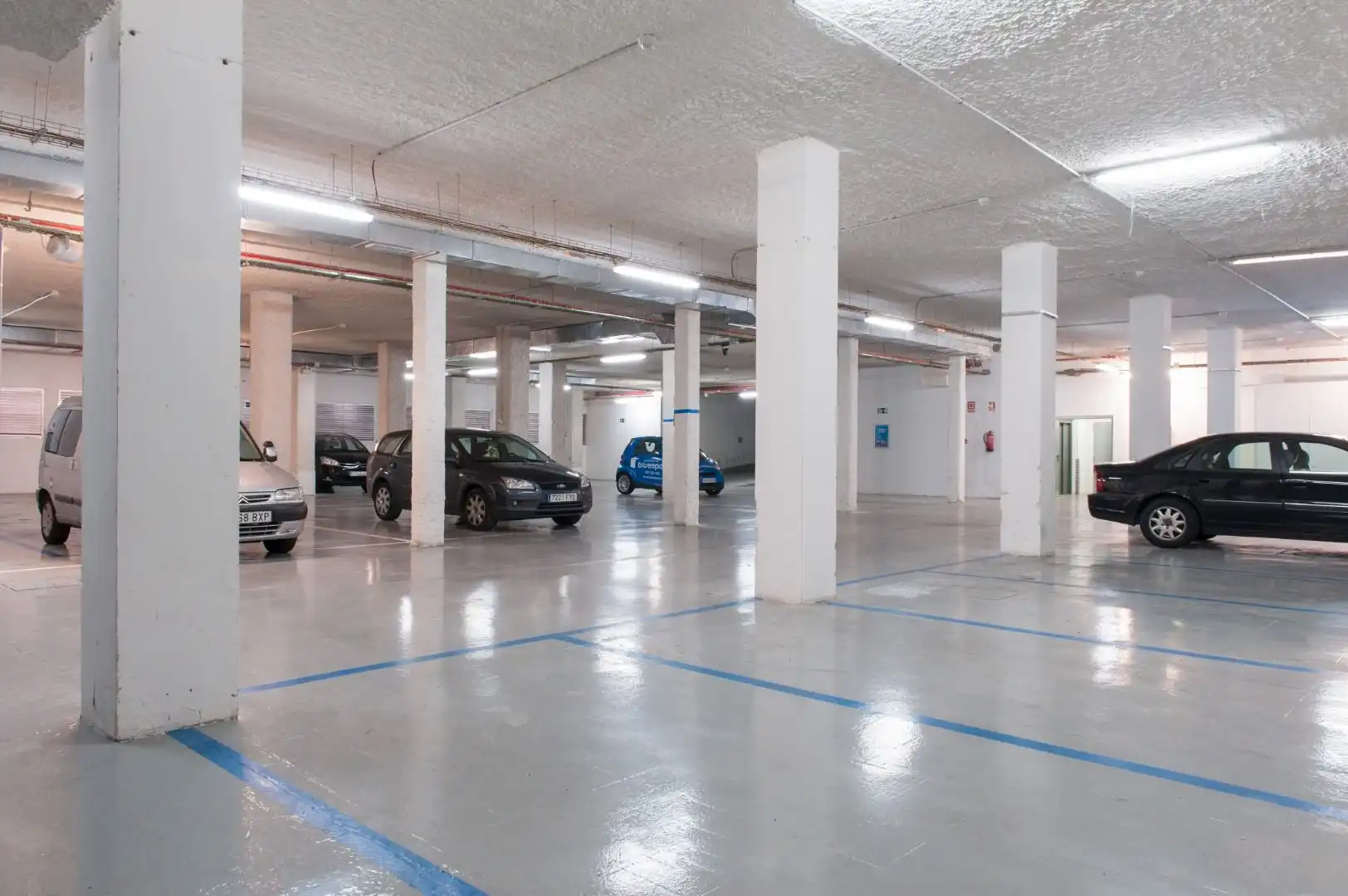 Parkplatz von Lagerraum zur Miete in Madrid mit Alarm