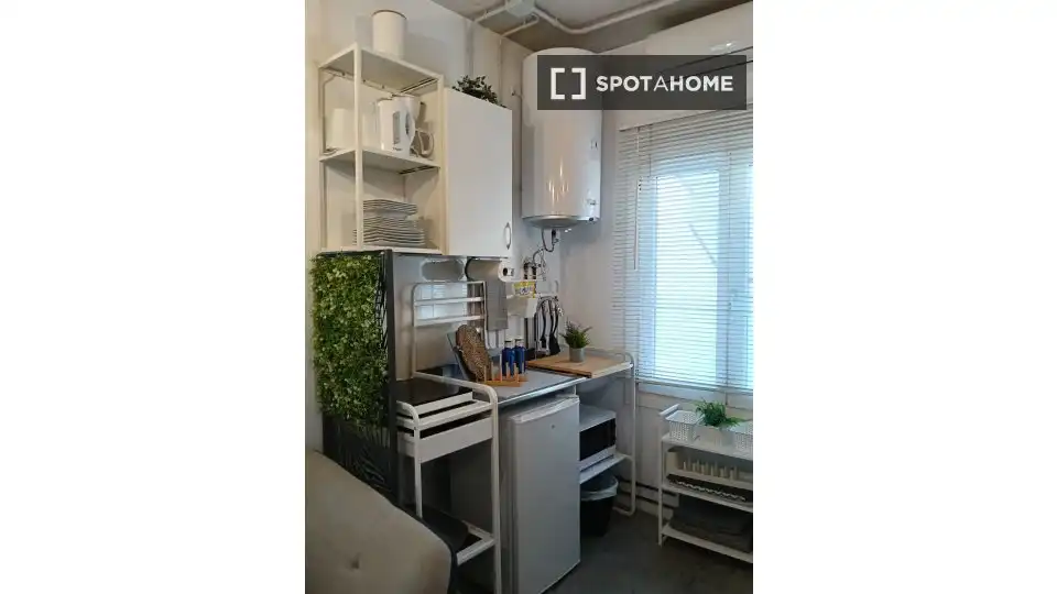 Dormitori de Apartament per a compartir en Córdoba amb Aire condicionat, Calefacció i Terrassa