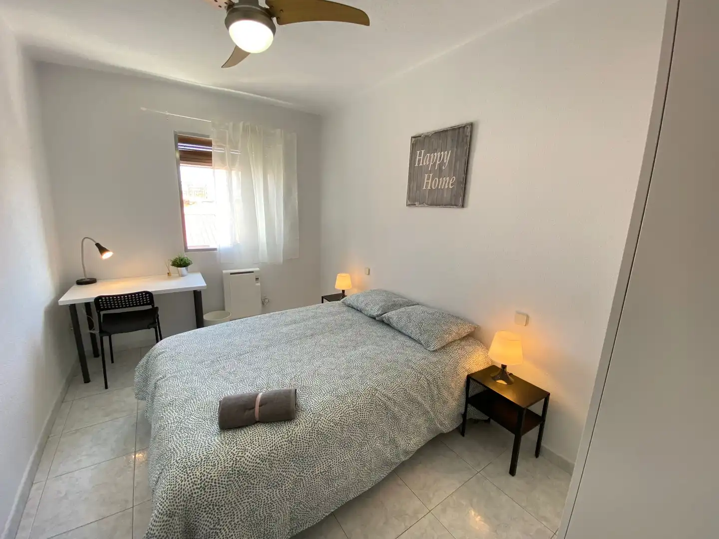 Room in Calle del Puerto de la Morcuera, 16, San Diego