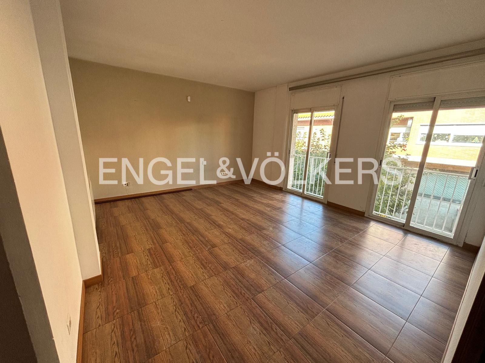 Exterior view of Apartment for sale in La Roca del Vallès  with Heating