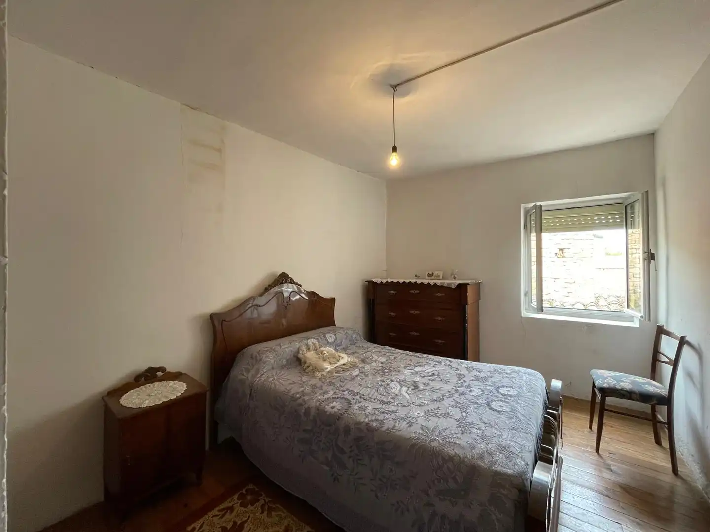 Schlafzimmer von Country house zum Verkauf in Royuela de Río Franco mit Parkett und Abstellraum