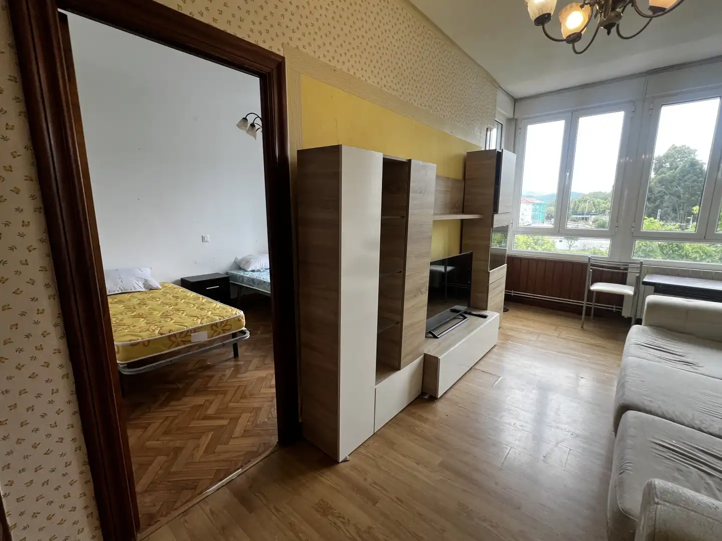 Habitación de Piso en venta en Torrelavega  con Calefacción, Jardín privado y Parquet