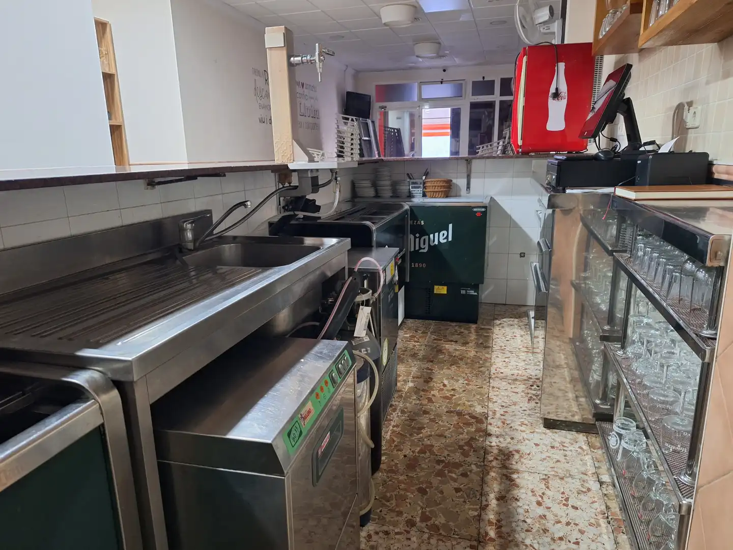 Cuina de Local en venda en Riola amb Aire condicionat, Calefacció i Terrassa