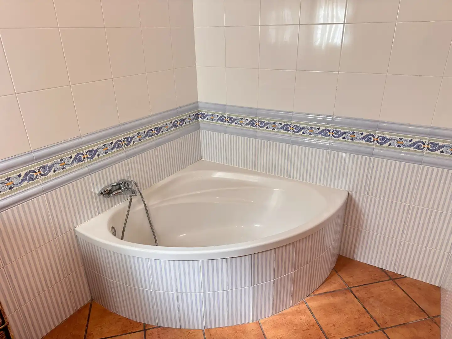 Bany de Casa adosada en venda en Roquetas de Mar amb Aire condicionat, Terrassa i Traster