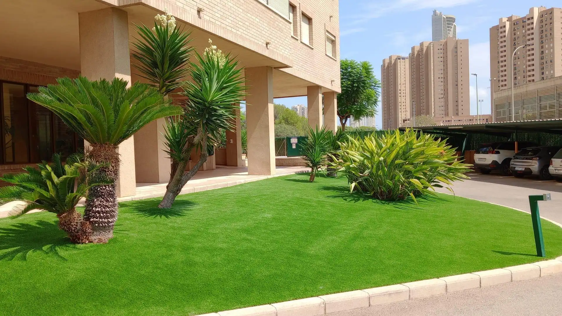 Jardín de Piso en venta en Benidorm con Aire acondicionado, Calefacción y Jardín privado