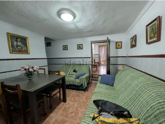 Sala de estar de Casa adosada en venta en Fuerte del Rey con Aire acondicionado, Calefacción y Trastero