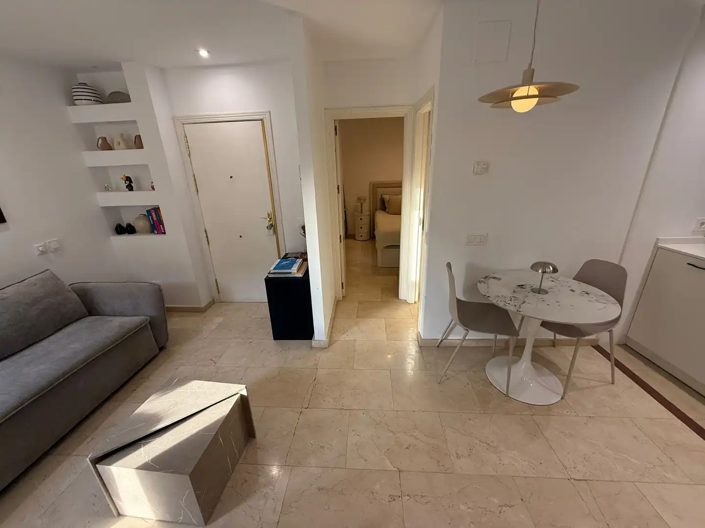 Sala d'estar de Apartament de lloguer en Madrid amb Calefacció, Moblat i Forn
