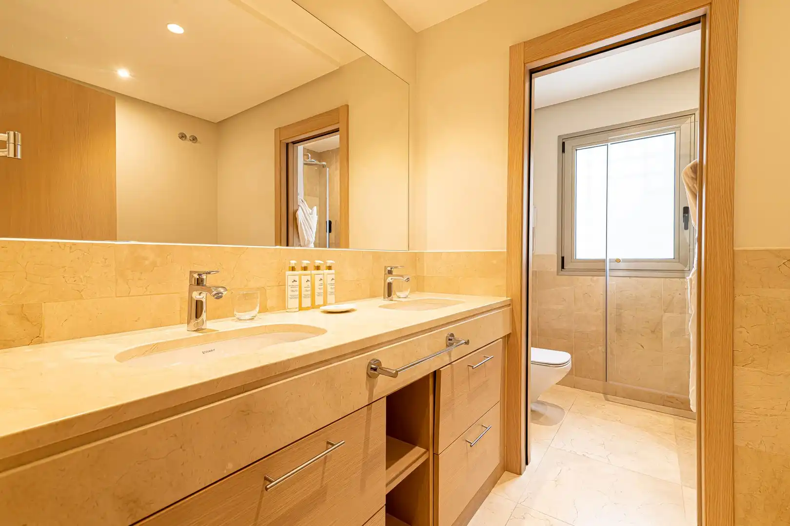 Bathroom of Flat for sale in Guía de Isora  with Air Conditioner, Heating and Terrace