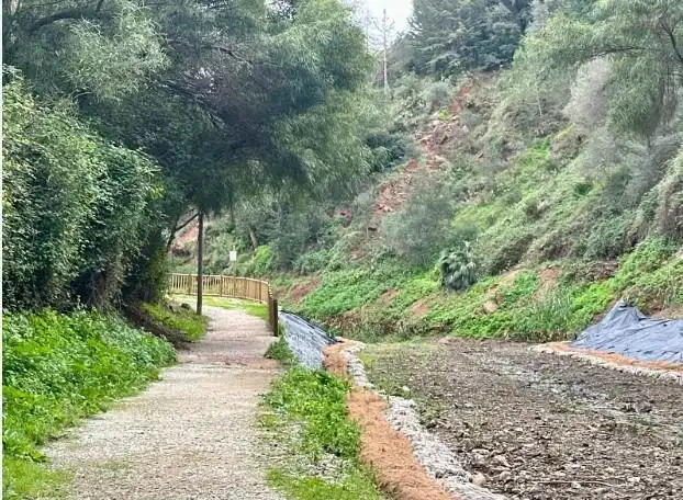 Vista exterior de Àtic en venda en Fuengirola amb Aire condicionat, Calefacció i Jardí privat