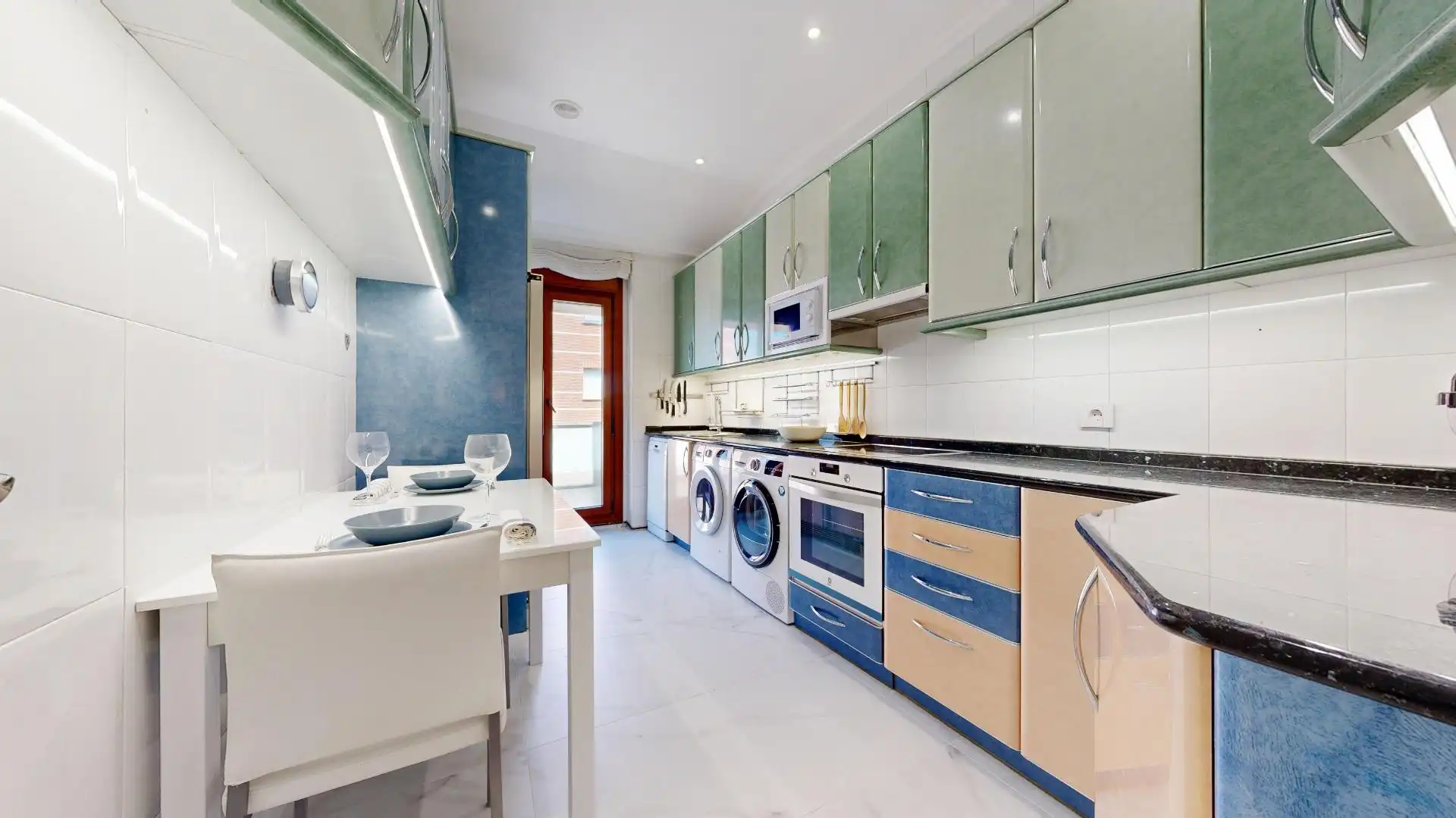 Cocina de Ático en venta en Galdakao con Calefacción, Terraza y Trastero