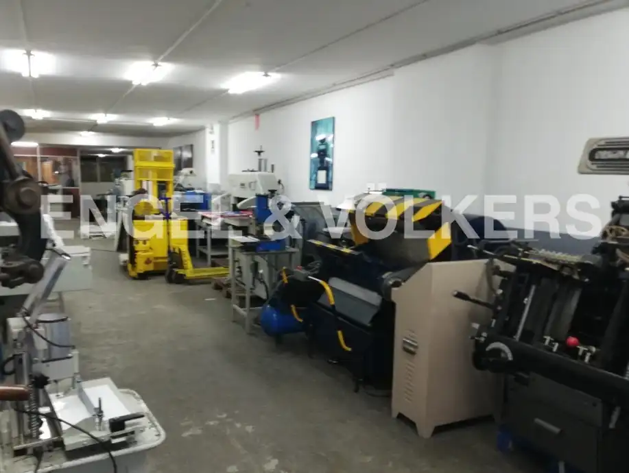 Local comercial en venta en Eixample, imagen 4
