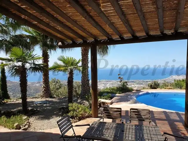 Houses for sale in Arenas
