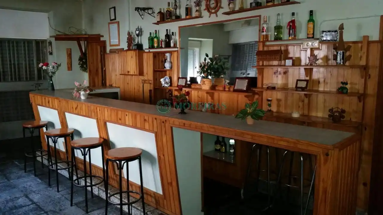 Casa adosada en venda en Ourense Capital  amb Calefacció, Traster i Balcó