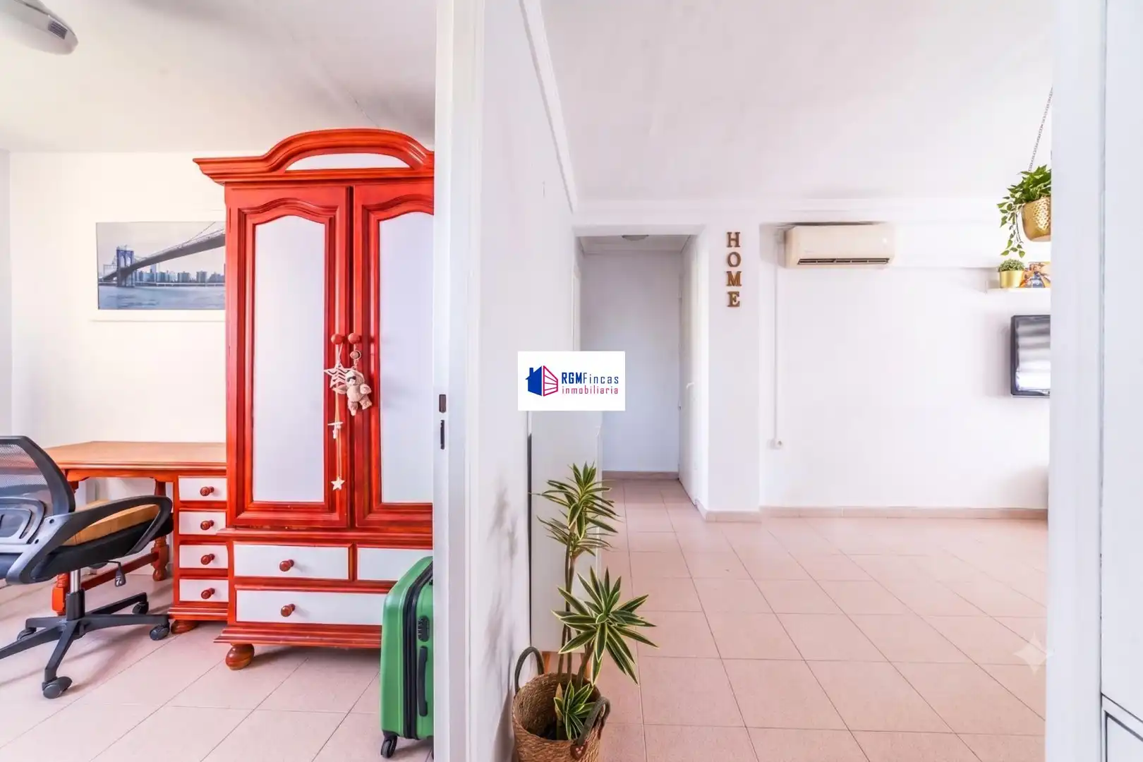 Flat for sale in Sevilla  with Air Conditioner and Storage room