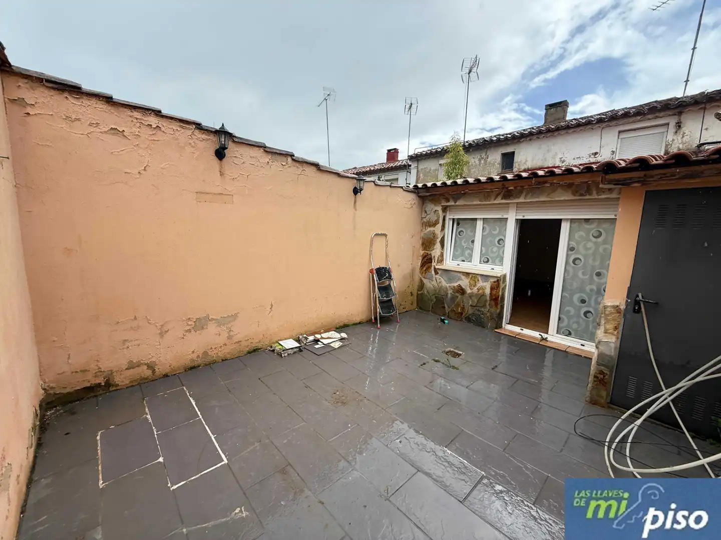 Jardí de Casa adosada en venda en Cabezón de Pisuerga amb Calefacció, Jardí privat i Parquet