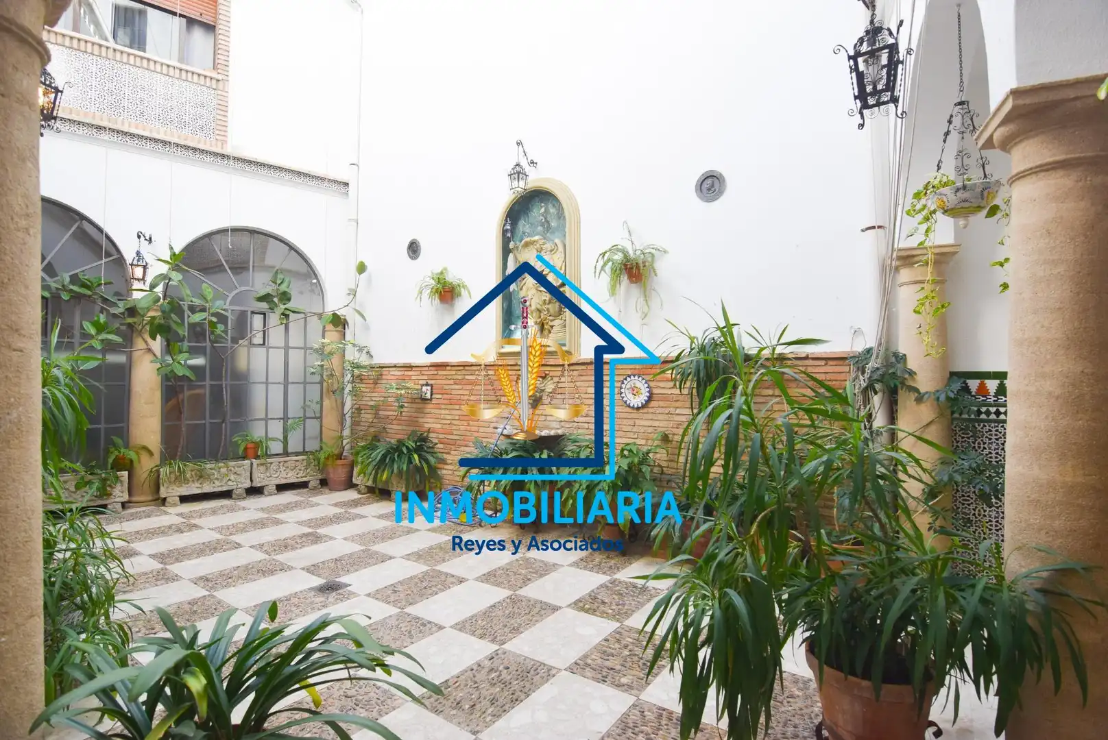 Jardí de Casa o xalet en venda en Córdoba amb Aire condicionat