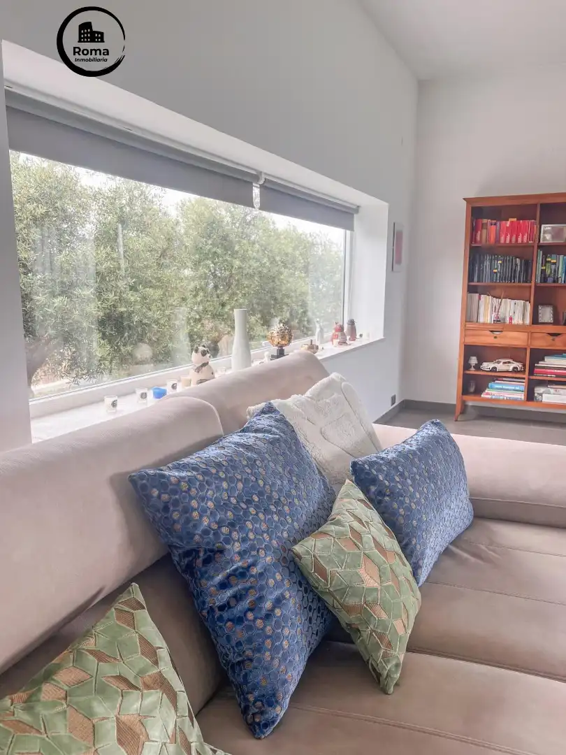 Sala d'estar de Casa o xalet en venda en Las Gabias amb Aire condicionat, Calefacció i Jardí privat