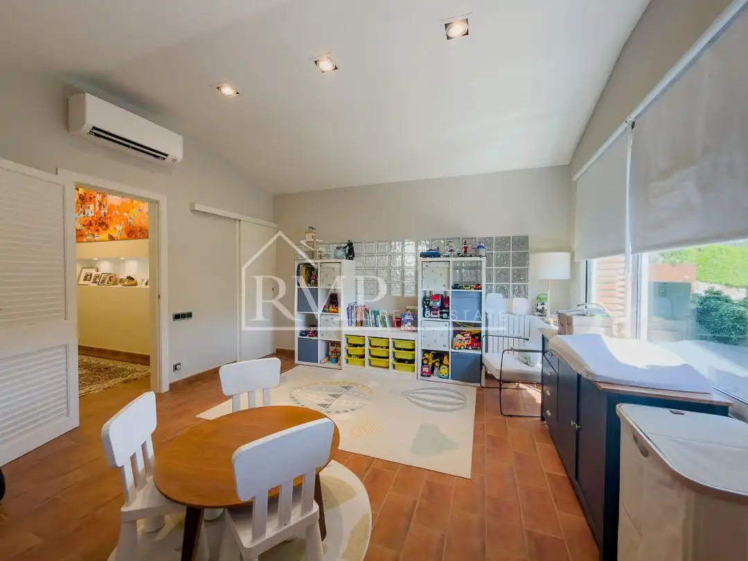 Wohnzimmer von Haus oder Chalet zum Verkauf in Sant Vicenç de Montalt mit Klimaanlage, Heizung und Privatgarten