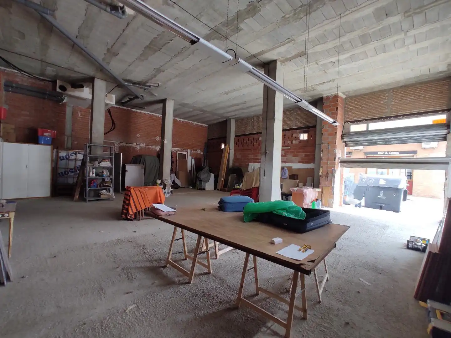 Commercial properties for sale in Ausias March