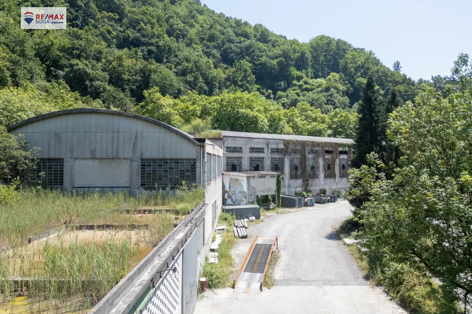 Vista exterior de Terreny industrial en venda en Tolosa
