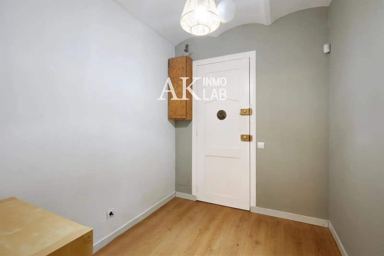 Apartments for sale in Barcelona  with Air Conditioner, Terrace and Furnished