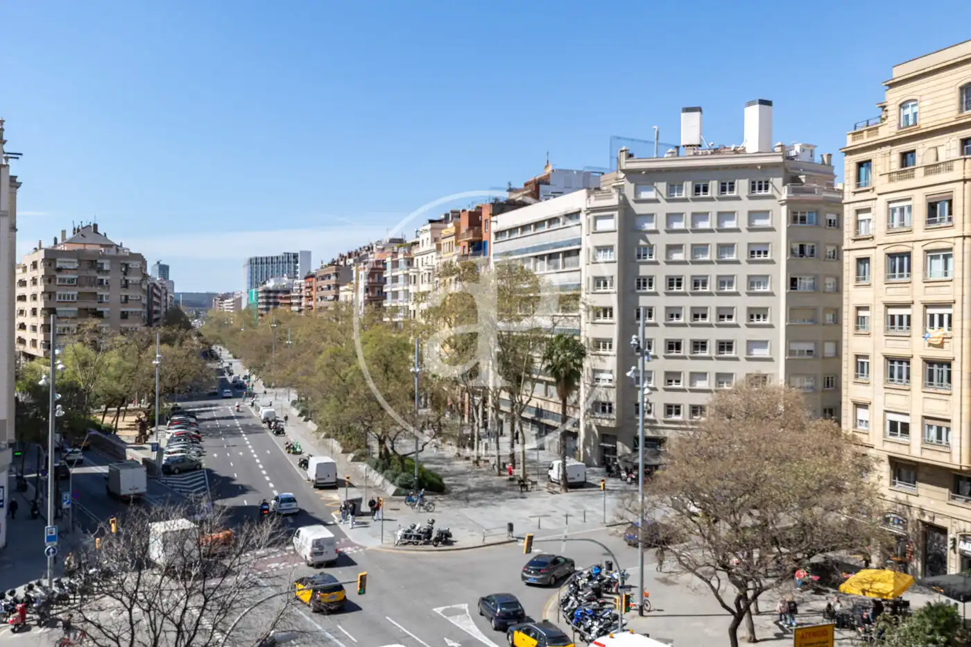 Außenansicht von Wohnung zum Verkauf in Barcelona mit Heizung und Privatgarten