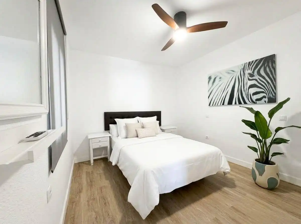 Schlafzimmer von Haus oder Chalet zur Miete in Santa Pola mit Klimaanlage, Heizung und Privatgarten
